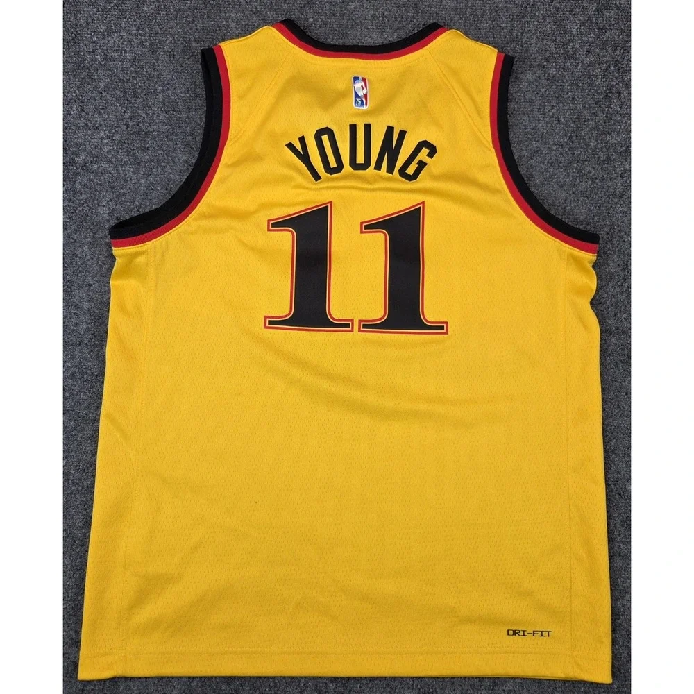 Atlanta Hawks Trae Young Nike Dri Fit Jersey Mens Large Yellow City Edition